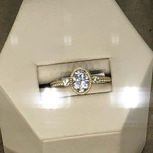 Meet your Posher, Brianne